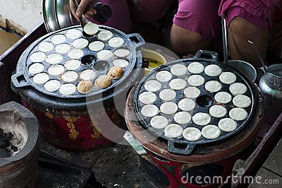 Kanom Krok - Thai Coconut Dessert